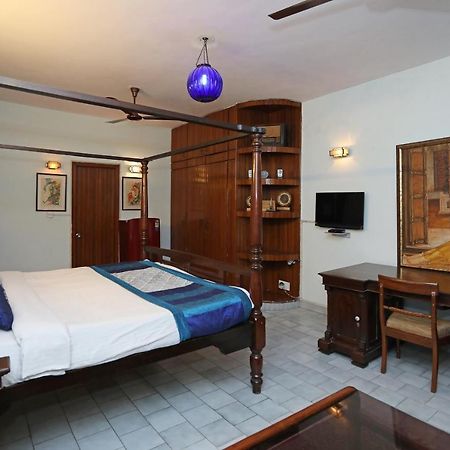Oyo 1427 Hotel Malhar Haveli Нойда Экстерьер фото
