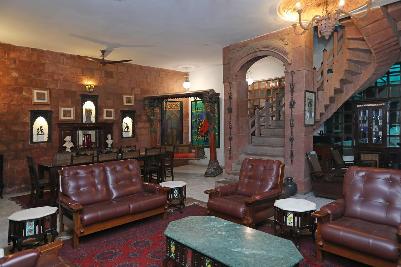 Oyo 1427 Hotel Malhar Haveli Нойда Экстерьер фото
