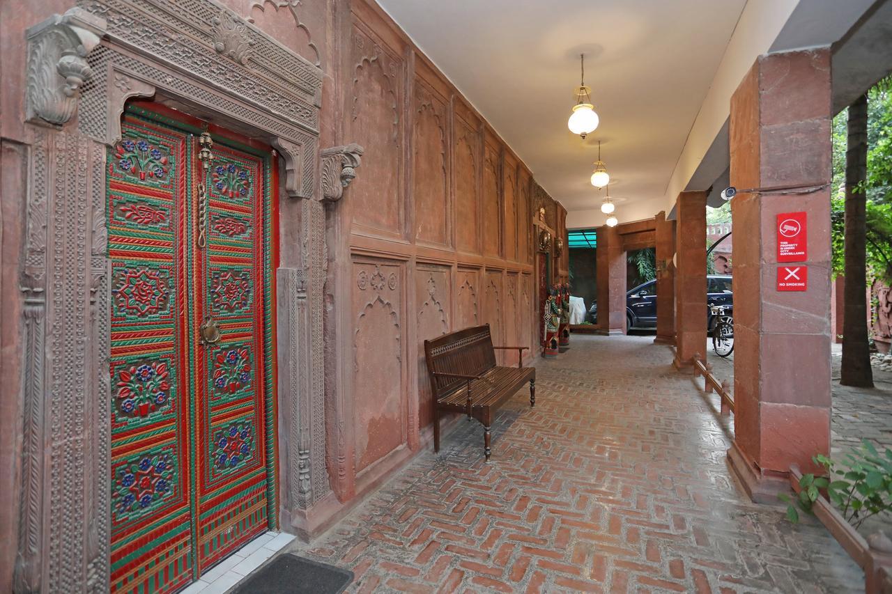 Oyo 1427 Hotel Malhar Haveli Нойда Экстерьер фото